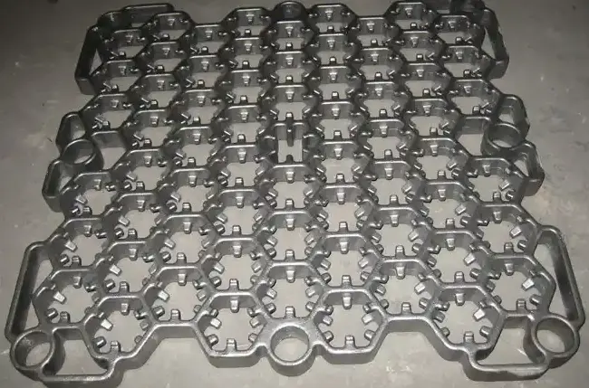 What Are the Critical Factors That Lead to Base Tray Failure?